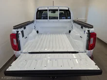 VW Amarok TDI 4MOTION in Clear White