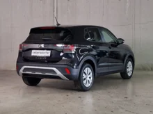 VW T-Cross 4Me TSI in Deep Black Perleffekt