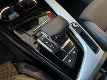 Audi A4 Limousine 35 TDI S line in ibisweiß
