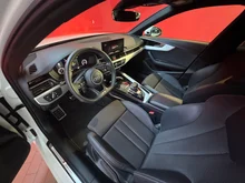 Audi A4 Limousine 35 TDI S line in ibisweiß