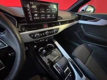 Audi A4 Limousine 35 TDI S line in ibisweiß