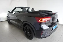 VW T-Roc Cabriolet R-Line TSI DSG in Deep Black Perleffekt