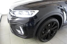 VW T-Roc Cabriolet R-Line TSI DSG in Deep Black Perleffekt