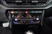 VW T-Roc Cabriolet R-Line TSI DSG in Deep Black Perleffekt