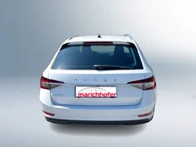 Škoda Superb Combi Style TDI DSG in Moon-Weiß Metallic