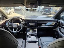 Audi Q8 55 TFSI e quattro in daytonagrau perleffekt