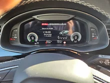 Audi Q8 55 TFSI e quattro in daytonagrau perleffekt