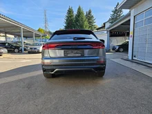 Audi Q8 55 TFSI e quattro in daytonagrau perleffekt