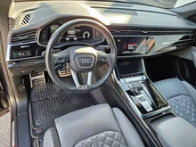 Audi Q8 55 TFSI e quattro in daytonagrau perleffekt