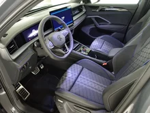 VW Tayron R-Line eHybrid DSG 150kW in Delfingrau Metallic