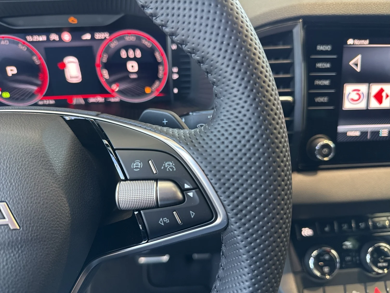 Bild eines Karoq Sportline TSI DSG ACT