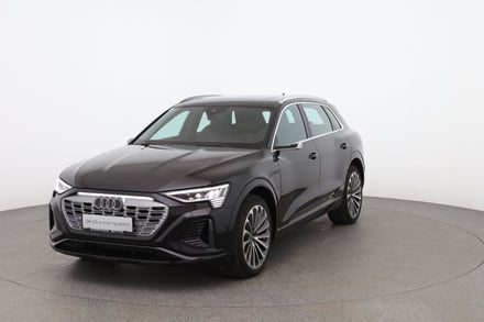 Audi Q8 55 e-tron quattro S line