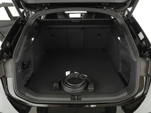 Audi S6 Avant e-tron in Mythosschwarz Metallic