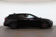Audi S6 Avant e-tron in Mythosschwarz Metallic
