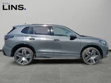 VW Tiguan R-Line TDI 4MOTION DSG in Delfingrau Metallic