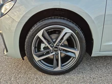 Thumbnail-Foto von Fahrzeug