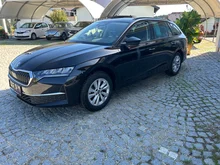 Škoda Octavia Combi Selection TSI mHEV DSG in Black-Magic Perleffekt
