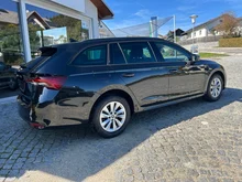 Škoda Octavia Combi Selection TSI mHEV DSG in Black-Magic Perleffekt