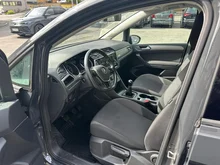 VW Touran Trendline BMT TSI in 5K Uranograu