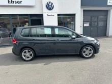 VW Touran Trendline BMT TSI in 5K Uranograu