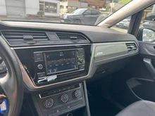 VW Touran Trendline BMT TSI in 5K Uranograu