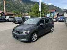 VW Touran Trendline BMT TSI in 5K Uranograu