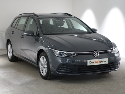 VW Golf Variant Life mHeV DSG