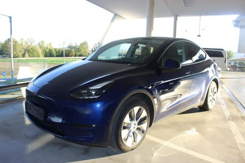 Tesla Model Y Long Range Dual AWD