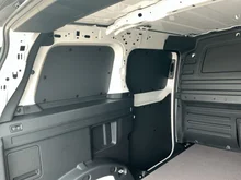 VW ID Buzz ID. Buzz Cargo Pure Entry 140 kW in Candy Weiß