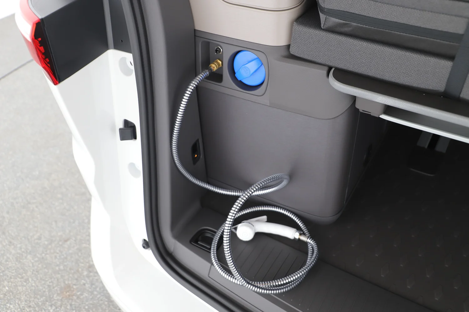 Bild eines VW California Ocean eHybrid 180 kW 4M