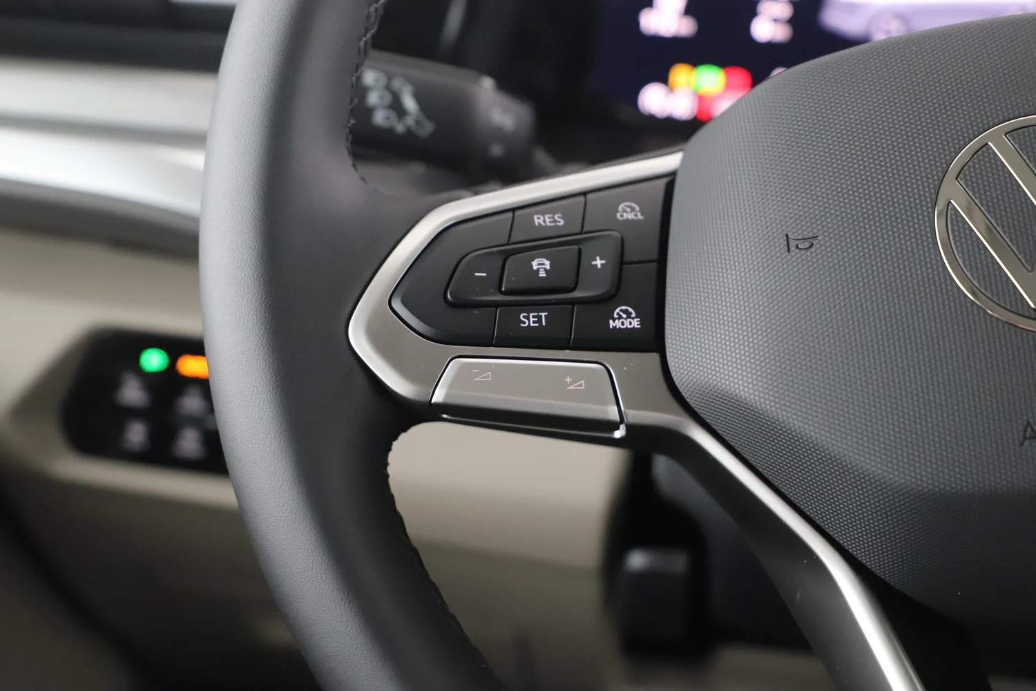 Bild eines VW California Ocean eHybrid 180 kW 4M