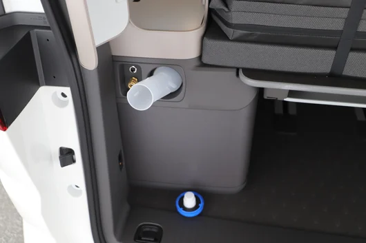 Bild eines VW California Ocean eHybrid 180 kW 4M