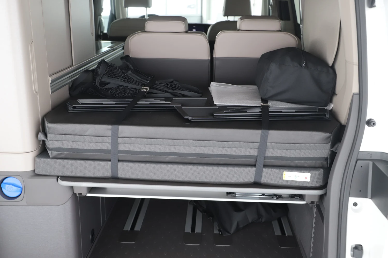 Bild eines VW California Ocean eHybrid 180 kW 4M