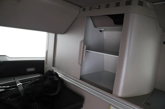 Bild eines VW California Ocean eHybrid 180 kW 4M