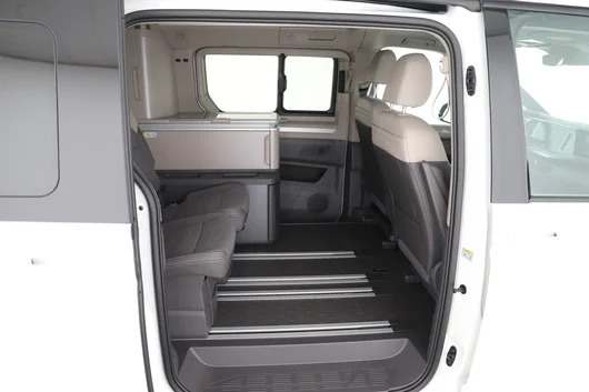 Bild eines VW California Ocean eHybrid 180 kW 4M