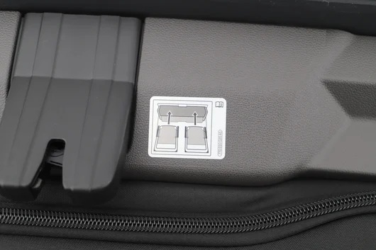 Bild eines VW California Ocean eHybrid 180 kW 4M