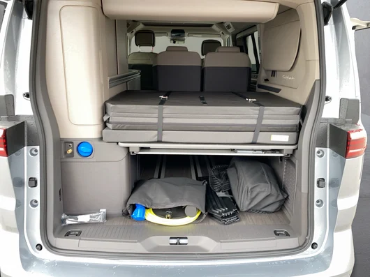 Bild eines VW California Ocean eHybrid 180 kW 4M