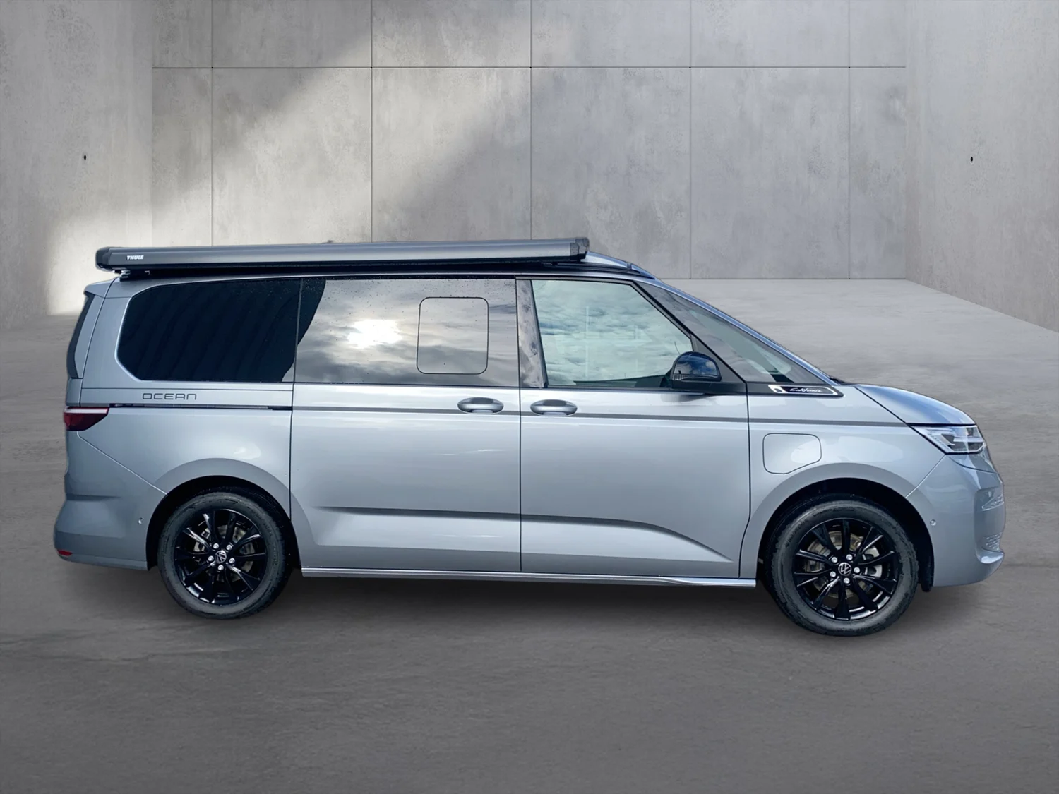 Bild eines VW California Ocean eHybrid 180 kW 4M