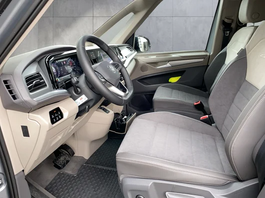 Bild eines VW California Ocean eHybrid 180 kW 4M