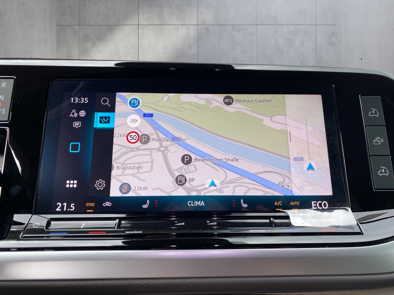 Bild eines VW California Ocean eHybrid 180 kW 4M