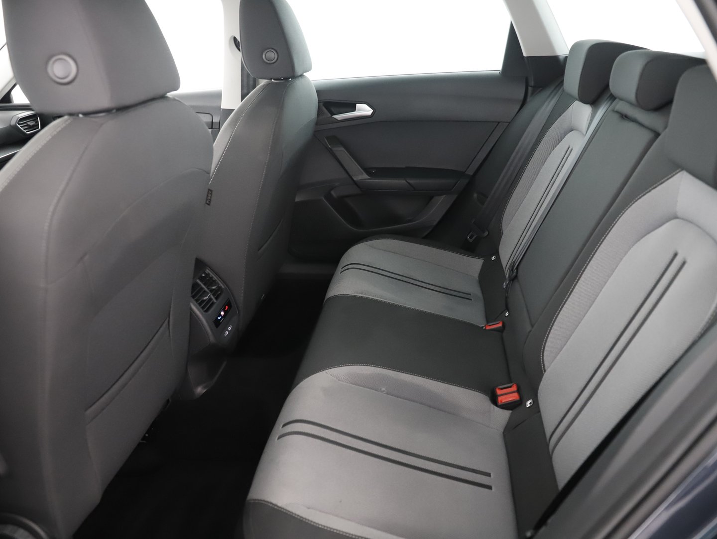 SEAT Leon SP Kombi Style 2.0 TDI DSG | Bild 25 von 28