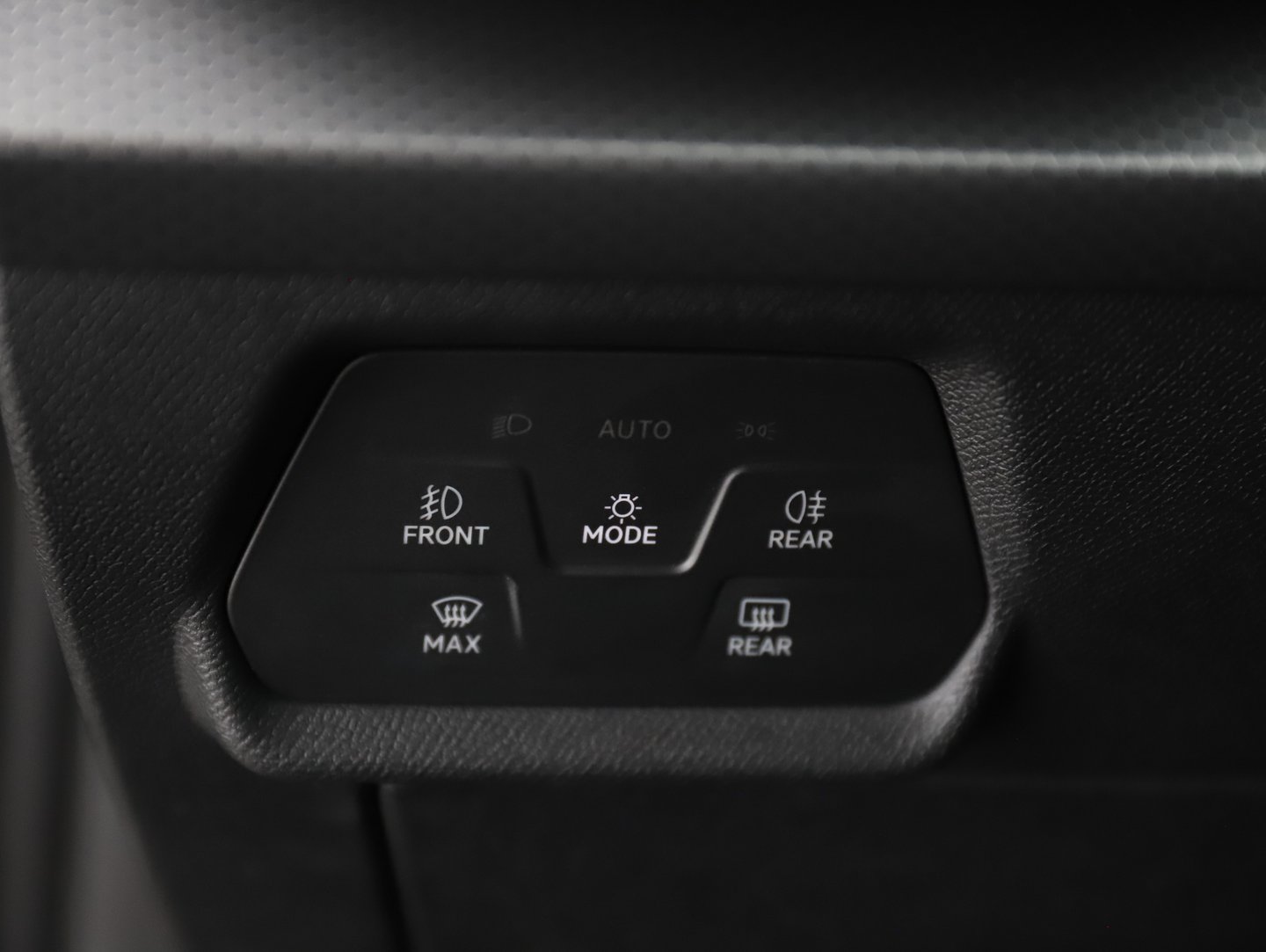 SEAT Leon SP Kombi Style 2.0 TDI DSG | Bild 13 von 28