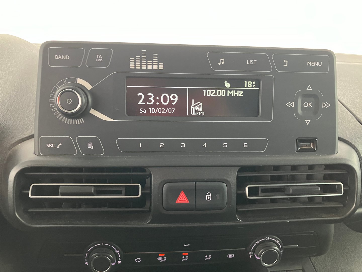 Citroën Berlingo PureTech 110 S&S Live | Bild 9 von 11