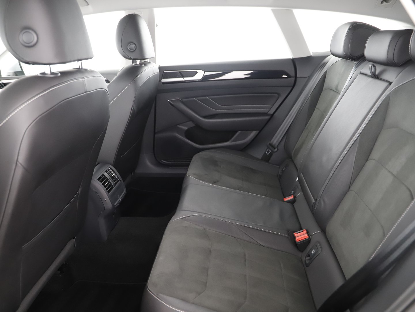 VW Arteon SB Elegance TDI DSG | Bild 24 von 29