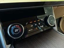Land Rover Range Rover 3.0 D350 AWD HSE in Schwarz