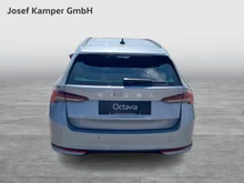 Škoda Octavia Combi Selection TDI DSG in Smokey Diamond-Silber Metallic
