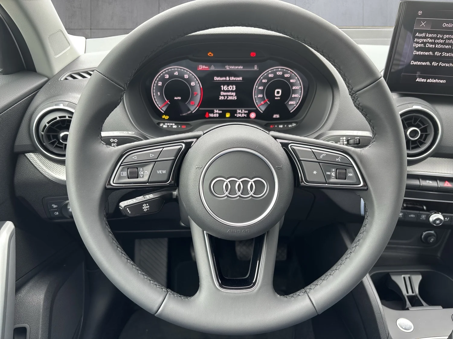 Bild eines Audi Q2 30 TFSI admired