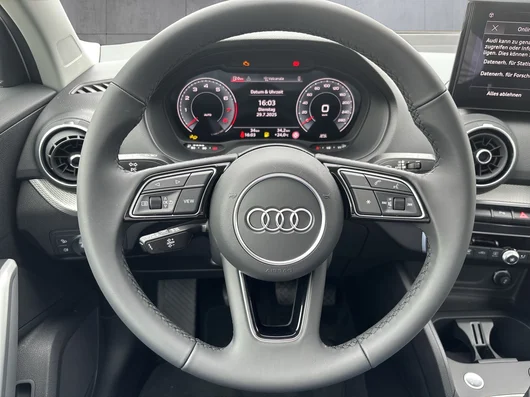 Bild eines Audi Q2 30 TFSI admired