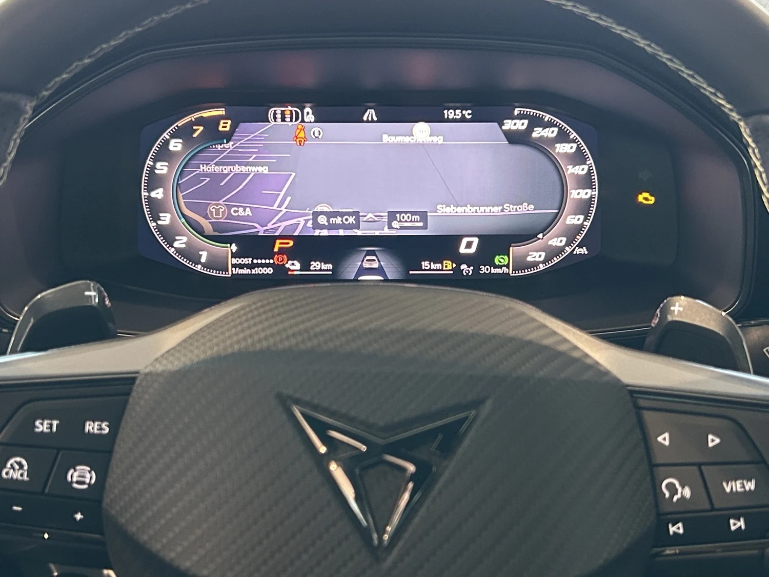 Bild eines Leon SP Kombi TRIBE e-HYBRID 150/204