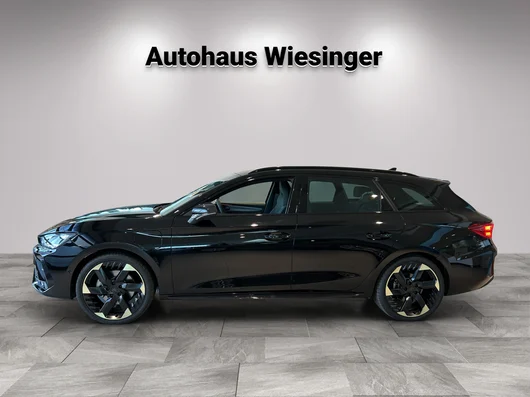 Bild eines Leon SP Kombi TRIBE e-HYBRID 150/204